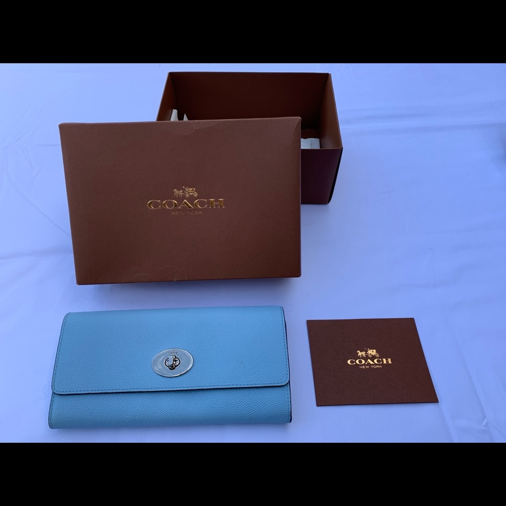 Coach Baby Blue Wallet & zipper wallet